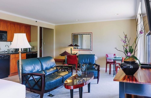 Palo Alto Hotel | Dinah's Garden Hotel