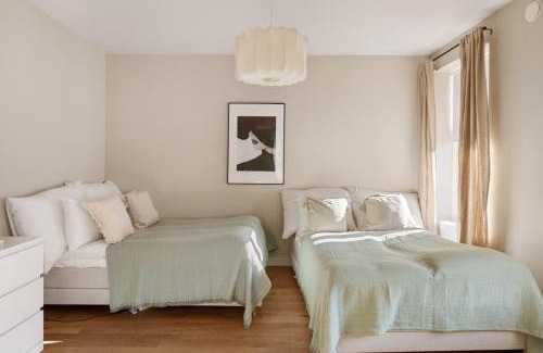 Grunerlokka Apartment | Dinbnb Apartments Grünerløkka I 2-Bedroom with Double Queen Room & Balcony