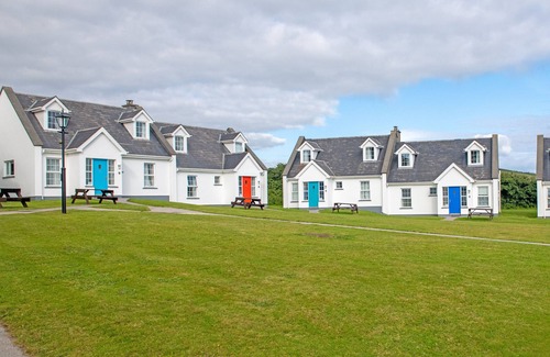 Dingle House | Dingle Harbour Cottages (3 Bed - Sleeps 7)