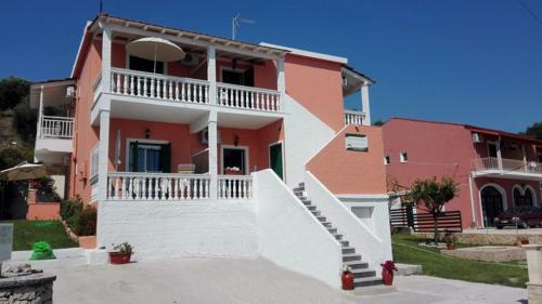 Messonghi Apartment | Dinos Green Place
