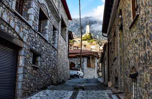 Arachova Apartment | Dio Cosy Apartment in Arachova