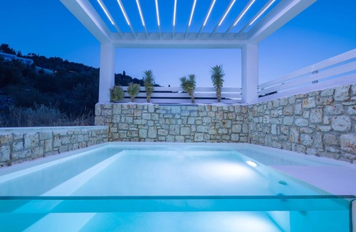 Korithi Villa | Dion Villa