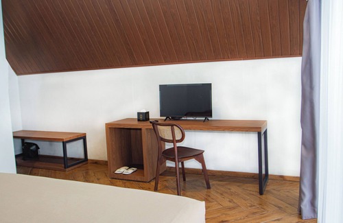Kertek Hotel | Diorit Villa and Glamping by Sajiwa