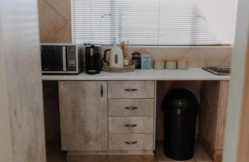 Boksburg Apartment | Dip in, Dip out HQ