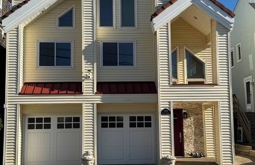 Normandy Beach House | Direct Beach Access - Incredible Beachfront Home - Super Clean - 5 star