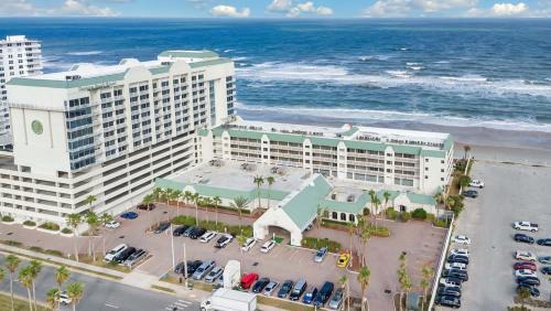 Ortona Park Apartment | Direct Ocean Views at Daytona Beach Resort