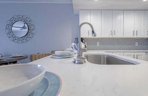 Bel Air House | ~Direct PCB Beachfront Beautiful Townhome Quiet Area Sleeps 6~