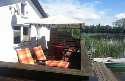 Neukloster House | direct sea location with boat, pets welcome, sun terrace, non-smokers