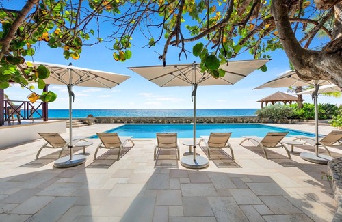 Plum Bay Villa | Directly on the beach, housekeeping, airport pickup, concierge