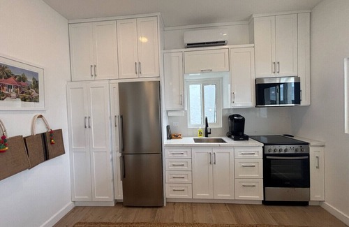 West End Villa | Directly on the Beach!