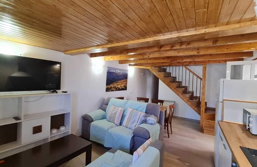 Navarredonda de Gredos Cottage | Disconnect in a rural mountain environment