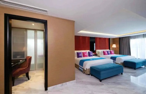 Tanjung Pelandok Resort | Discount Hibiscus Imperial Suite Water Chalet