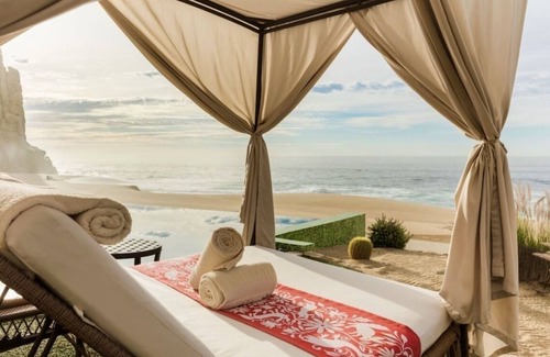 Los Cangrejos II y III Apartment | Discounted! Land’s End Master Suite & Grand Studio -sleeps 8. Open for 2024