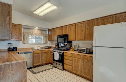 Northeast Reno House | *Discounted* Skyline Escape~Reno~UNR~Tahoe~Casino