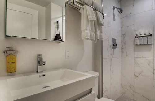 Foggy Bottom Hotel | Discover D.C.'s History - Steps Away from Lincoln Memorial