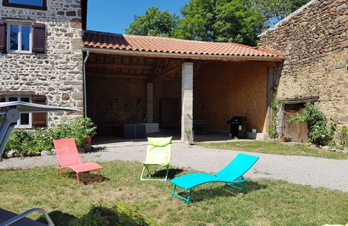 Domeyrat Cottage | Discover the Auvergne in a quiet village in Haute Loire