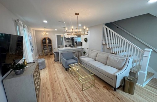 Downtown Charleston House | Discover the Charm of Hanover Hideaway- Your Gateway to Historic Charleston