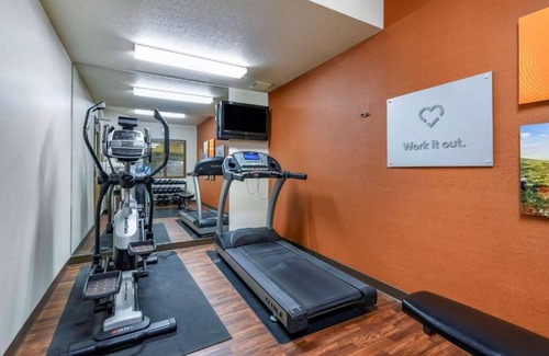 Parkrose House | Discover the Greater Portland Area from our warm and welcoming suites!