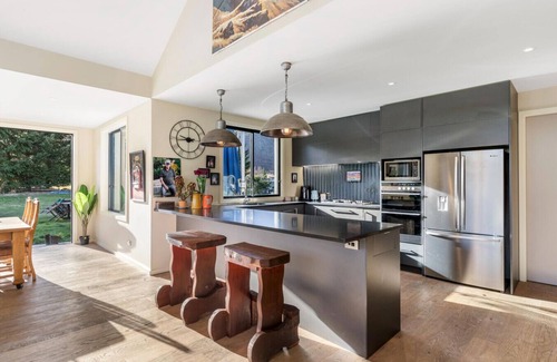 Arrow Junction House | Discover Your Ideal Kiwi Retreat in Queenstown