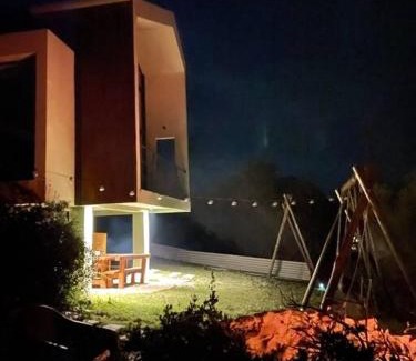 Villa Serrana House | Diseño confort, tina a pasos de la cañada