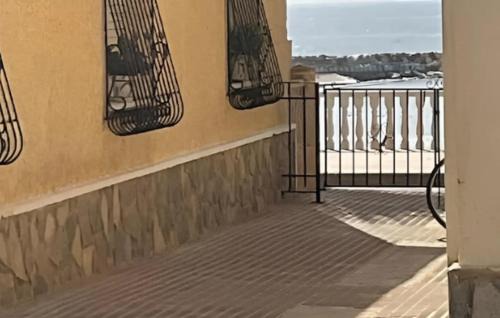 Torre de la Horadada Apartment | Disfruta frente al mar, a 50 metros, y desconecta