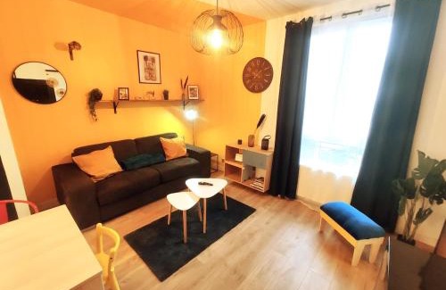 Thorigny-sur-Marne Apartment | DisneyLand - Paris 20 min - Parking - 8 personnes