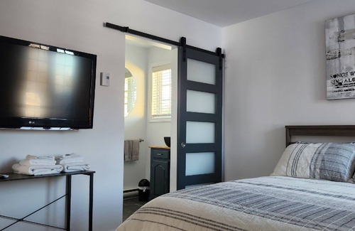 Saint Jean Port Joli Hotel | Distinctive 5-room inn, located a few steps from the river to discover the multi
