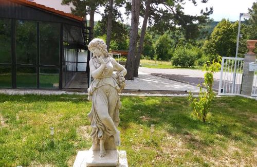 Matavun Apartment | Divača, Vila Srebrna