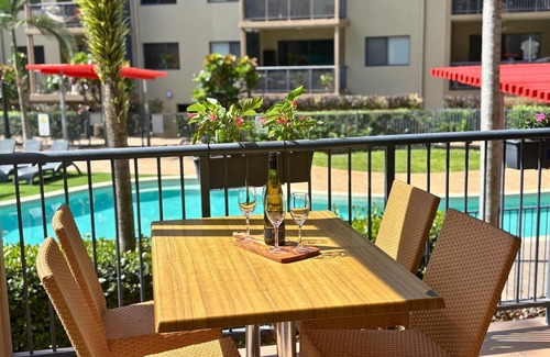 Earlville Apartment | Dive In – Cairns Poolside Stay