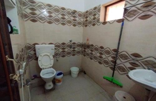 Puri Apartment | Divine view - 1 bhk AC - Swarna Bhavan