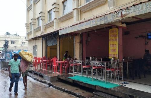 Puri Apartment | Divine view - 1 bhk AC - Swarna Bhavan