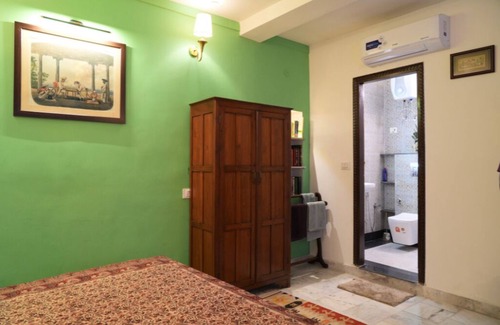 Paharganj Bed & Breakfast | Diya B&B is a homestay with a touch of haveli style in the centre of Delhi.