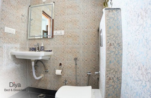 Paharganj Bed & Breakfast | Diya B&B is a homestay with a touch of haveli style in the centre of Delhi.