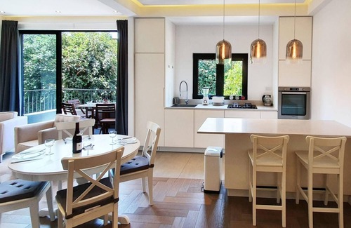 Old North Apartment | Dizengoff Brique in Tel Aviv-Yafo