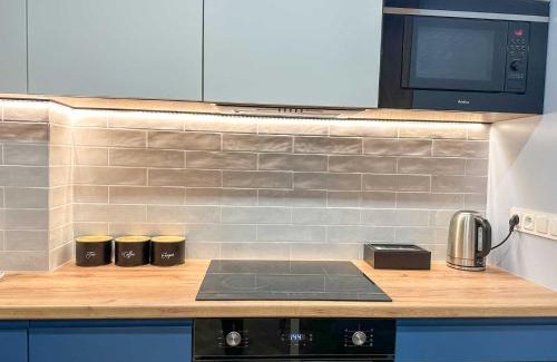 Nowy Dwor Mazowiecki Apartment | DMK Blue Apartment near Warsaw-Modlin Airport