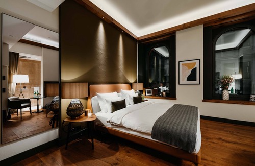 Kreuzviertel Hotel | DO & CO Hotel München