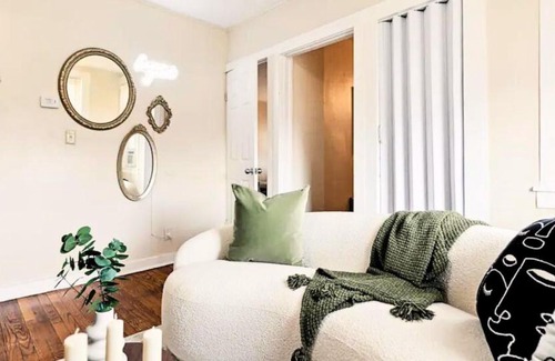 New Haven House | Do not book please