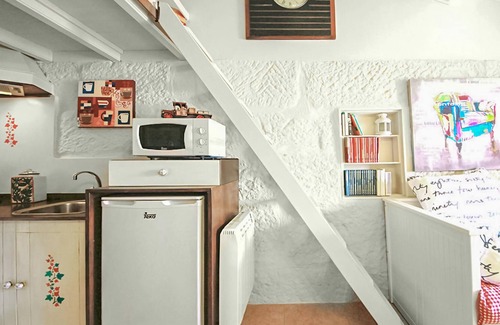 Combarro House | Do you dream of adventurous vacation with your partner near the beach?