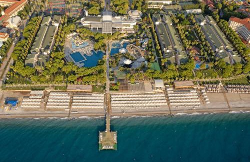 Kiris Hotel | Dobedan World Palace Hotel 'Ex Brand Alva Donna World Palace '