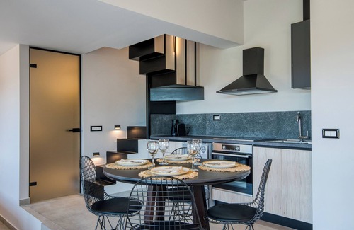 Aria House | Doceo Refined Livingn