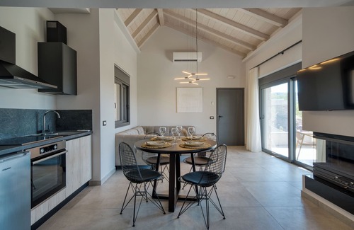 Aria House | Doceo Refined Livingn