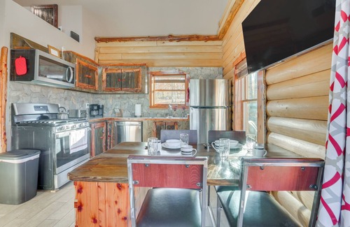 Pittsville Cabin | Dock Access: Secluded & Peaceful Pittsville Cabin