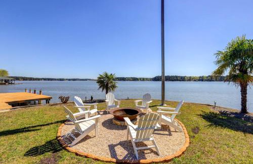 Milledgeville House | Dock and Fire Pit Stunning Lake Sinclair Home!