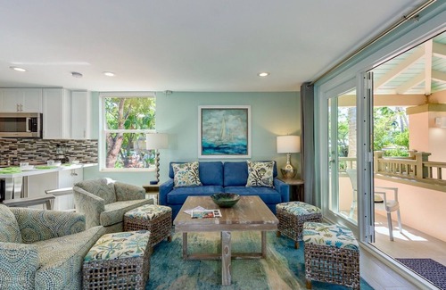 Key West House | *DOCKSIDE DAYDREAMS @ COCONUT MALLORY* Marina Villa + LAST KEY SERVICES…