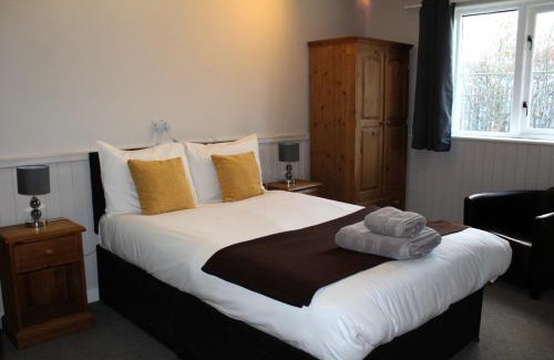 Calne Hotel | Dog and Partridge Inn