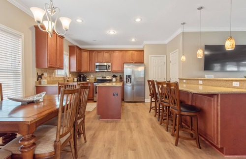Littleton Cottage | Dog Friendly, 370+ ft of Waterfront, dock access and kayaks!