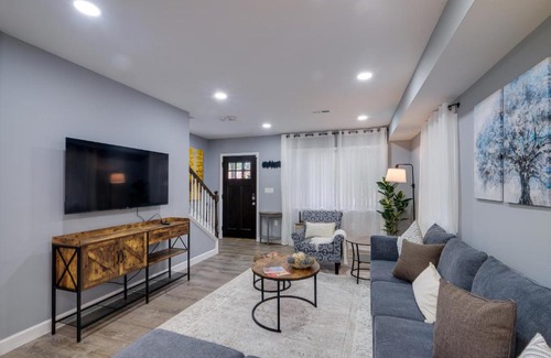 Washington House | Dog-Friendly DC Home with Deck and Yard!