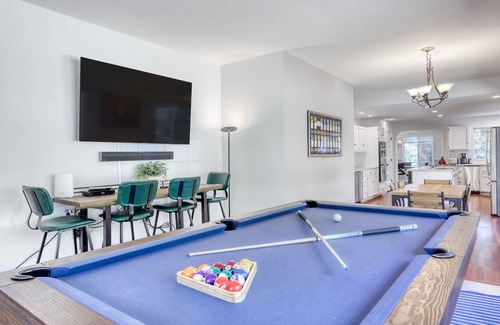 Round Hill Village House | Dog-friendly home with pool table, fireplaces, & private hot tub, sleeps 10