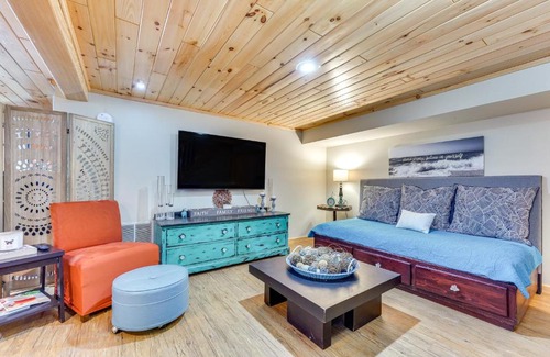 Whitehall Apartment | Dog-Friendly Mtn Retreat in Whitehall with View!