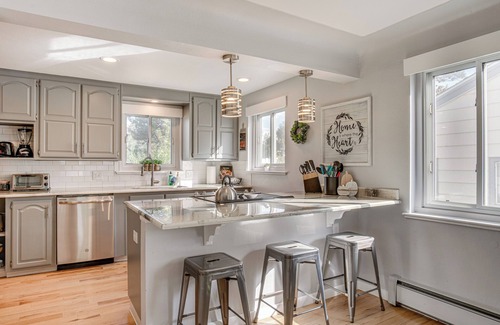 Edgewater House | Dog-Friendly Ranch Retreat ~ 5 Mi to Denver!